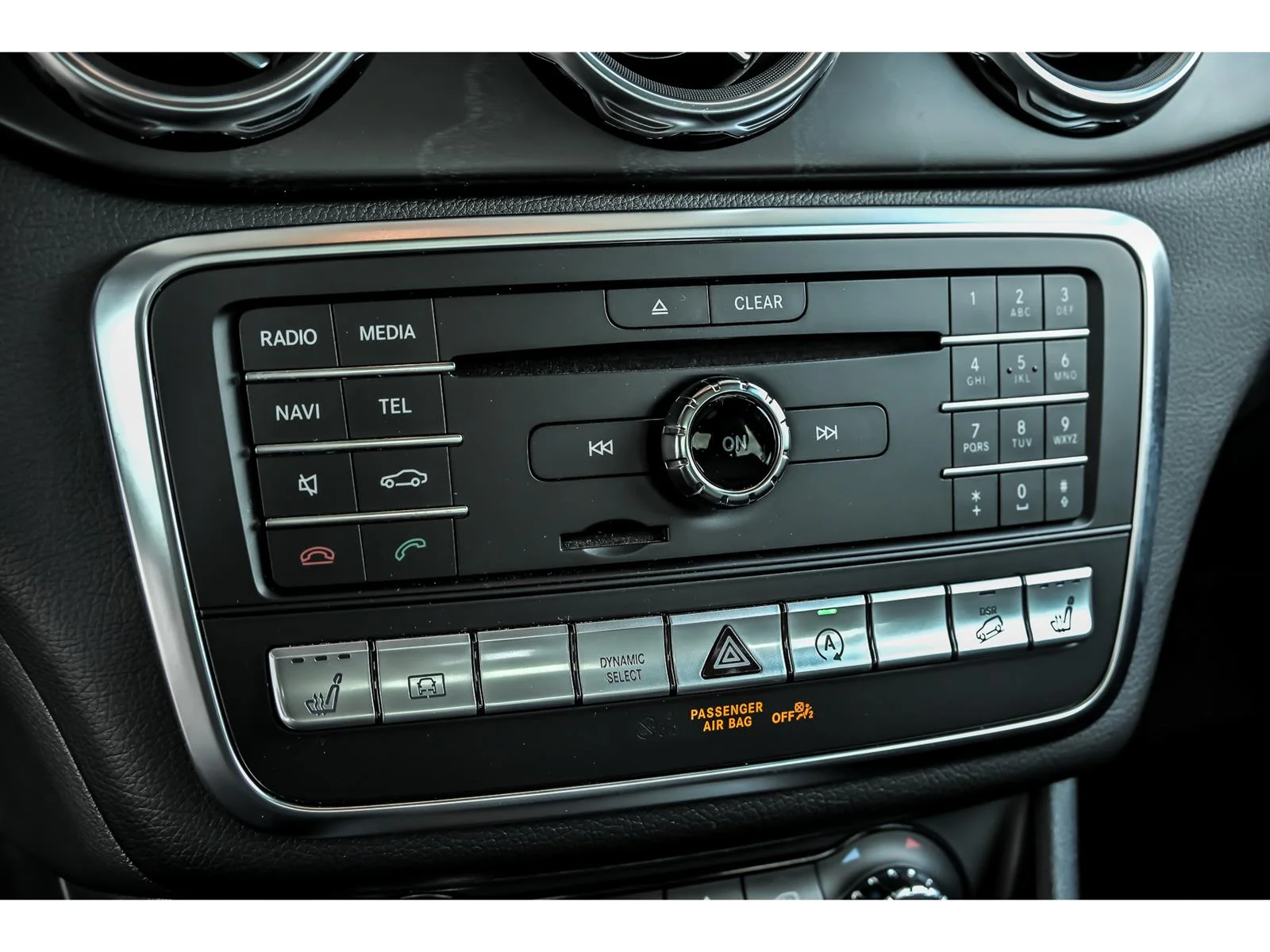 Used 2020 Black Mercedes-Benz GLA 250 4MATIC® image 21