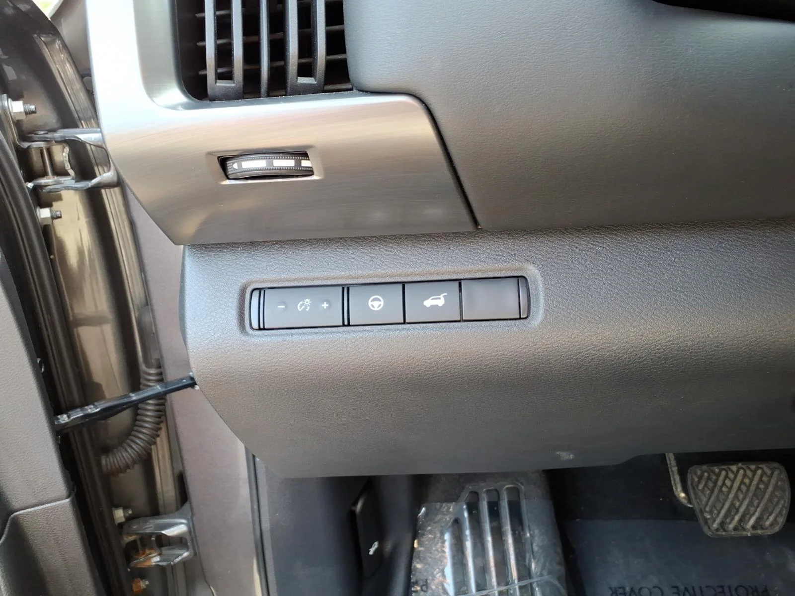 Used 2022 Gun Metallic (kad) Nissan SL image 21