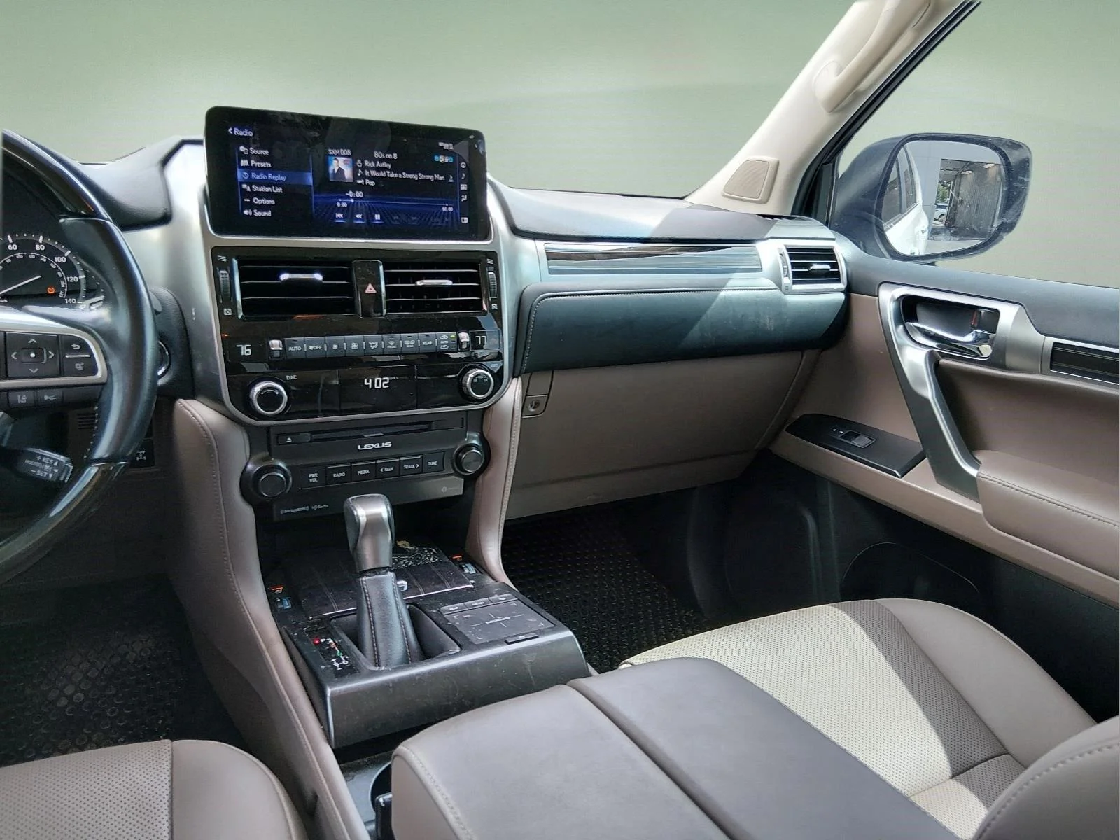 Used 2022 Starfire Pearl Lexus GX 460 Premium image 10