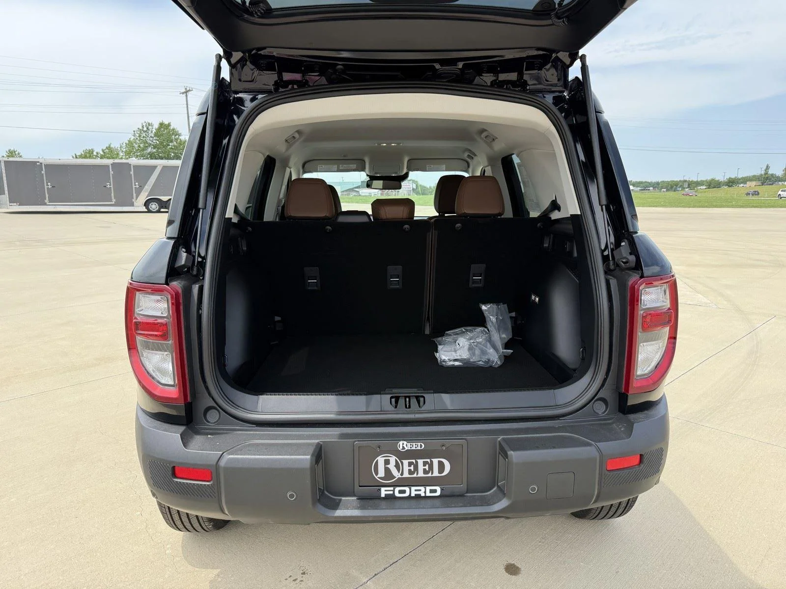 New 2026 Shadow Black Ford Outer Banks® image 10