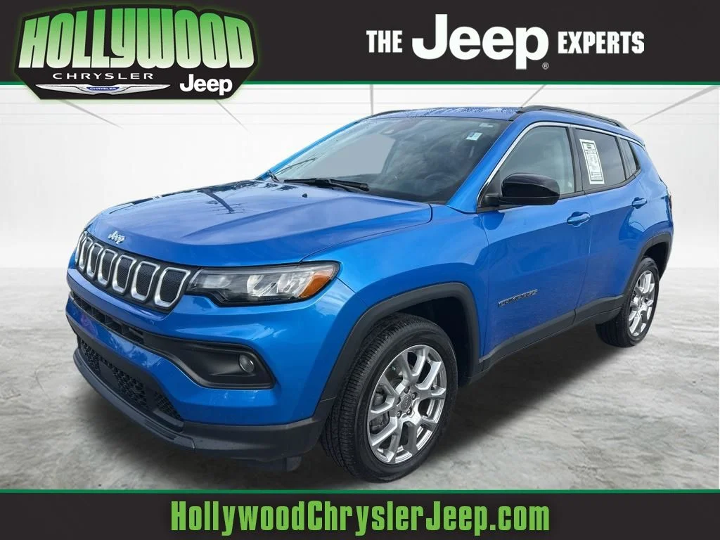 2022 Jeep Compass Latitude Lux 4X4's photo