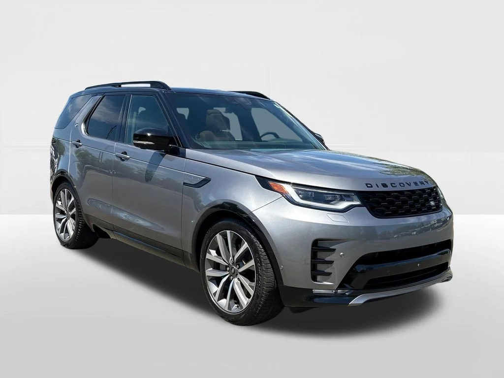 Certified Used 2025 Gray Land Rover Dynamic SE image 5