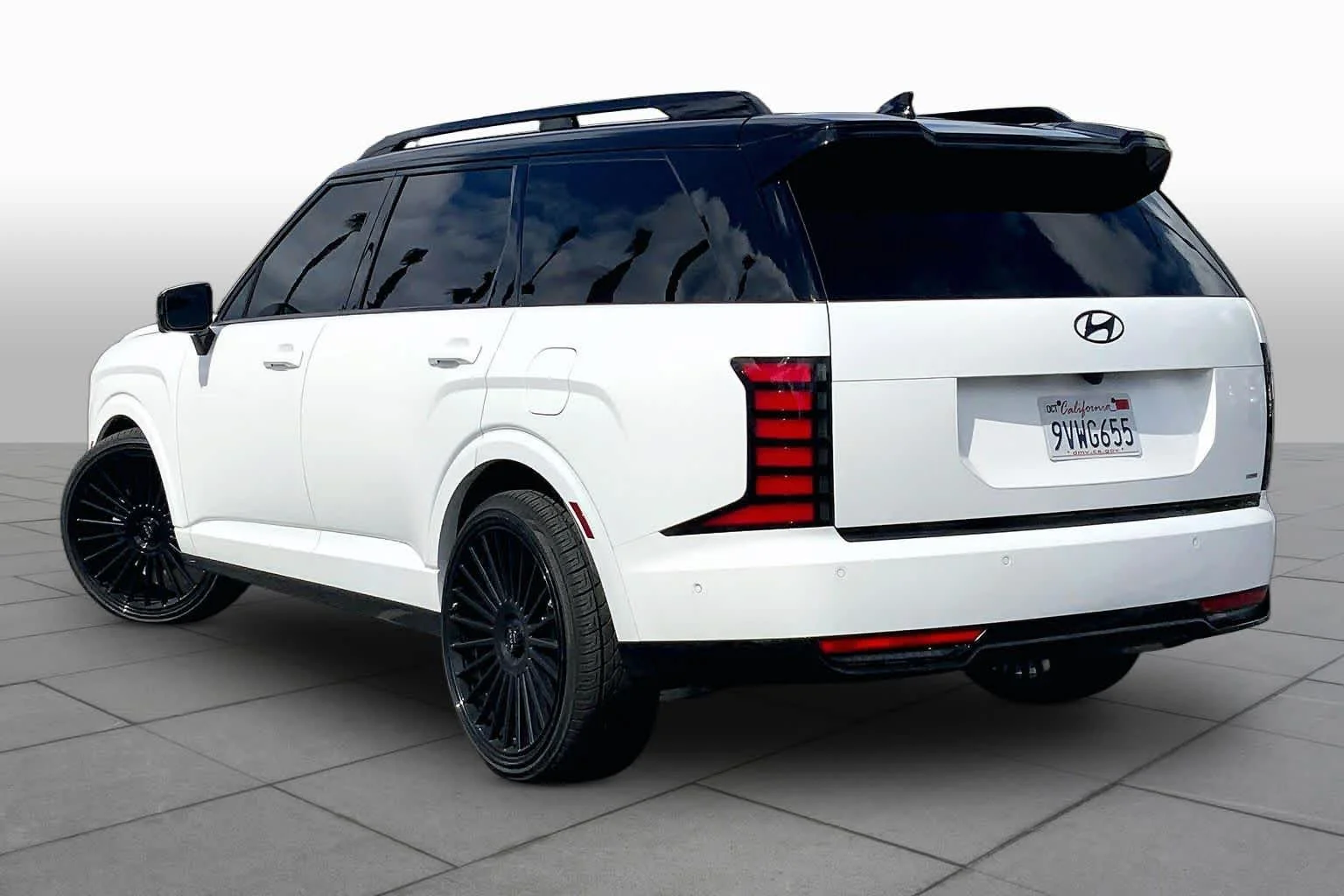 Used 2026 Creamy White Pearl Hyundai Calligraphy image 11