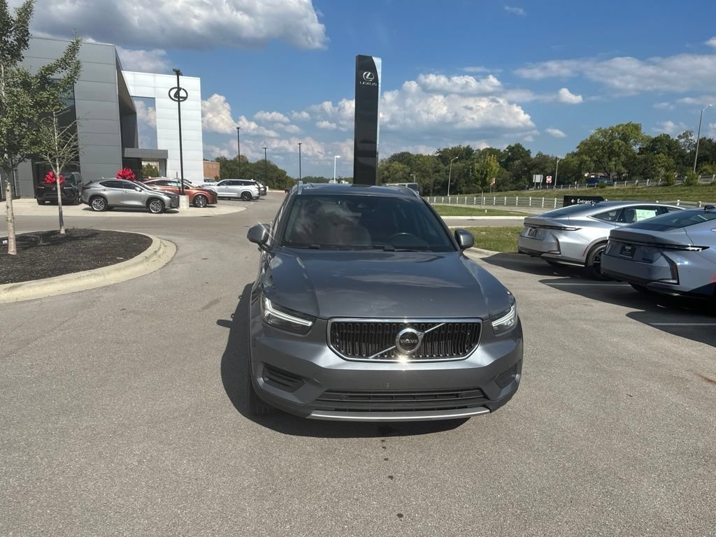 Used 2019 Volvo XC40 Momentum with VIN YV4162UK5K2126269 for sale in Fort Wright, KY