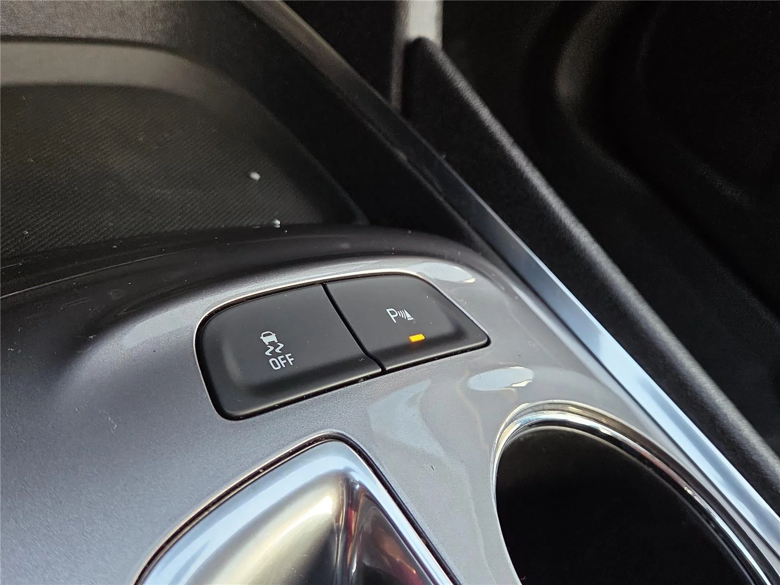 Used 2024 Summit White Chevrolet LT image 11