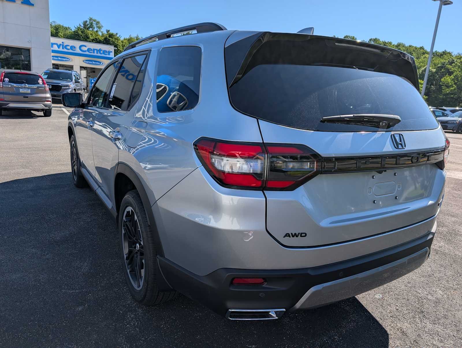 New 2026 Solar Silver Metallic Honda Touring S image 9