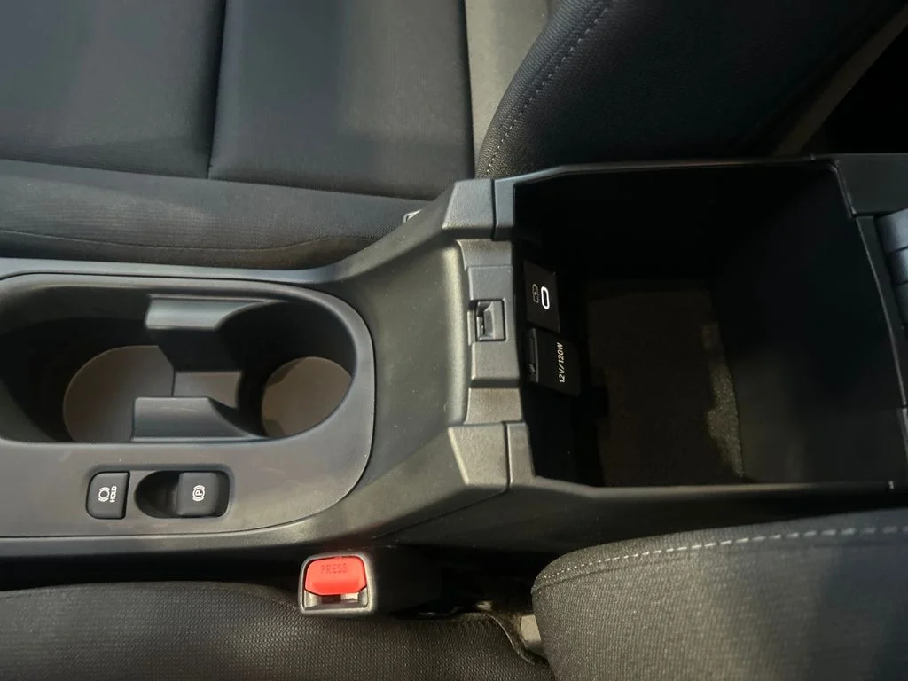 2026 Toyota Corolla LE - Photo 23