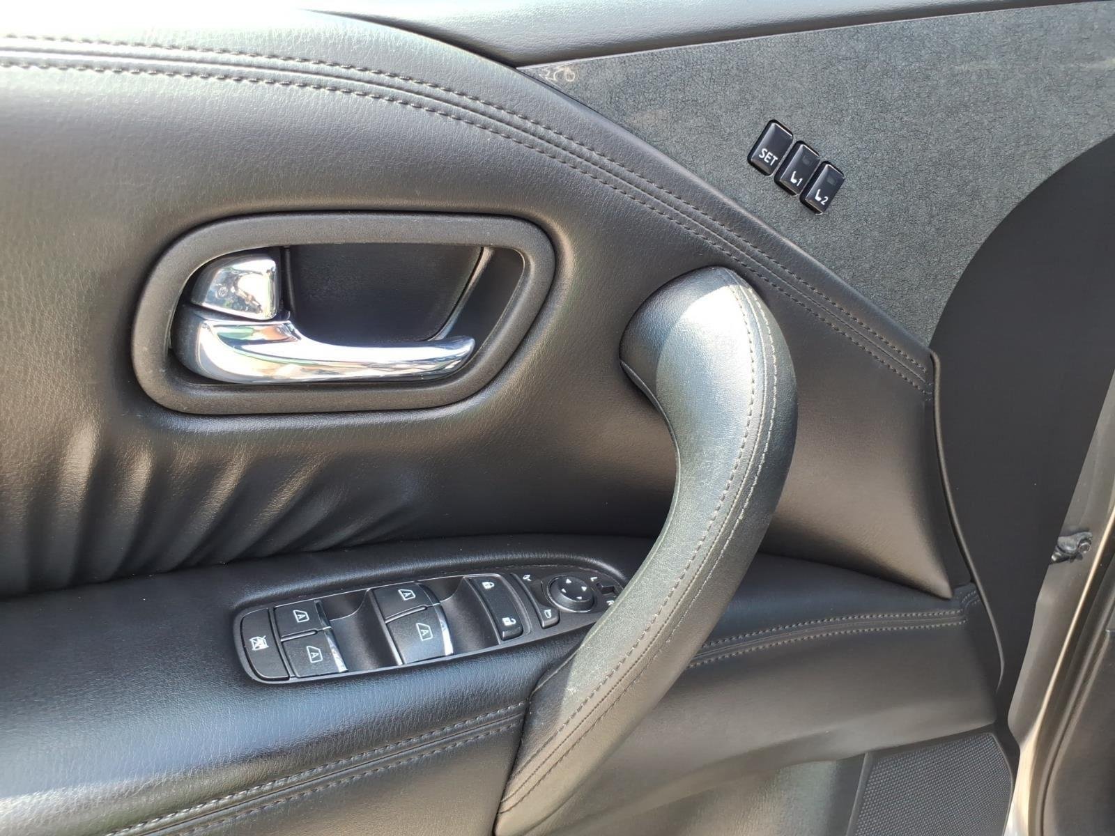 Used 2023 Gun Metallic Nissan SL image 12