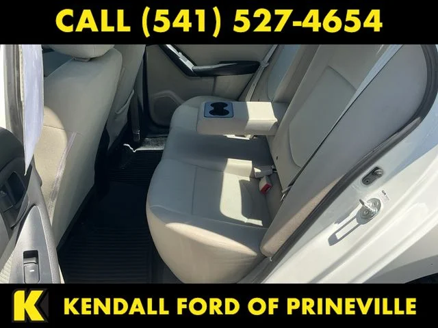 Used 2010 White Kia EX image 13
