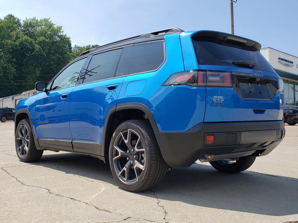 New 2026 Hydro Blue Pearl-Coat Exterior Paint Jeep Overland image 5