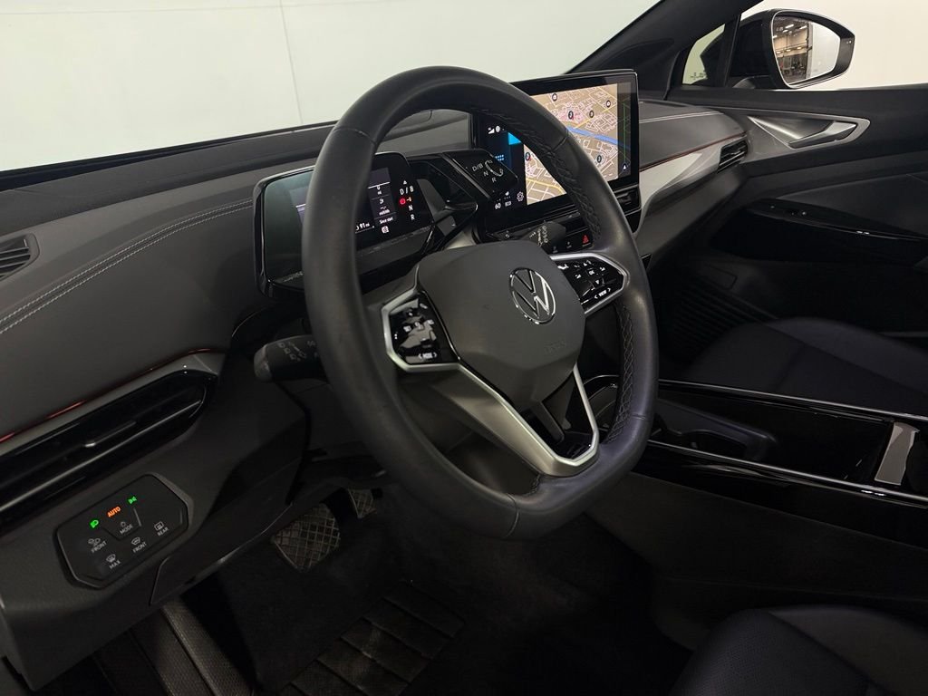 Used 2023 Black Volkswagen Pro S image 21