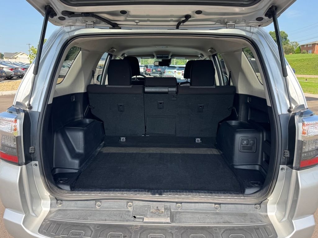 Used 2021 Silver Toyota SR5 image 16