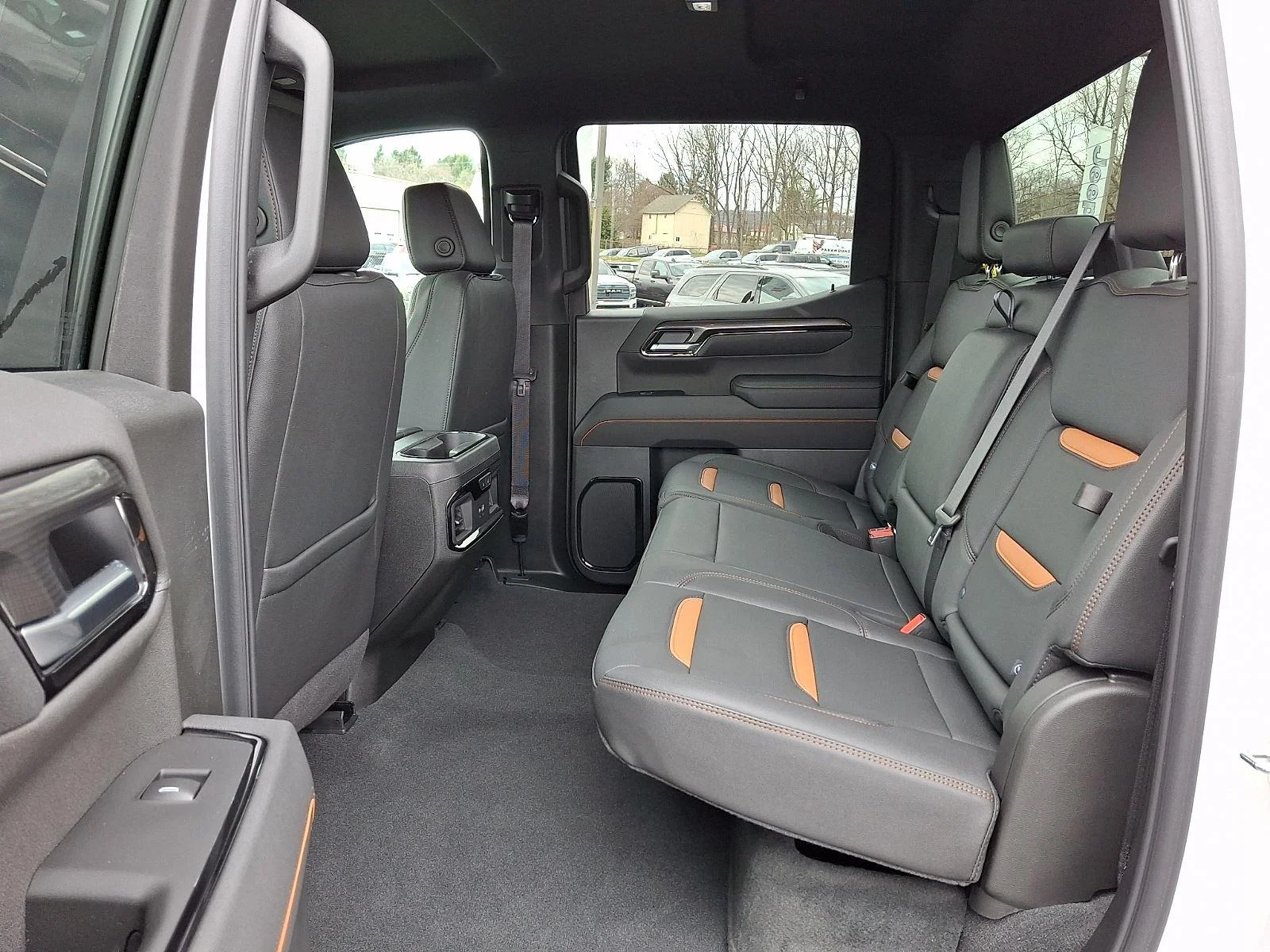 Used 2025 Summit White GMC AT4 image 11