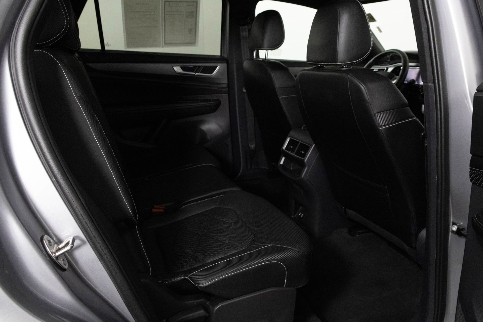 2025 VOLKSWAGEN ATLAS CROSS SPORT - Image 36