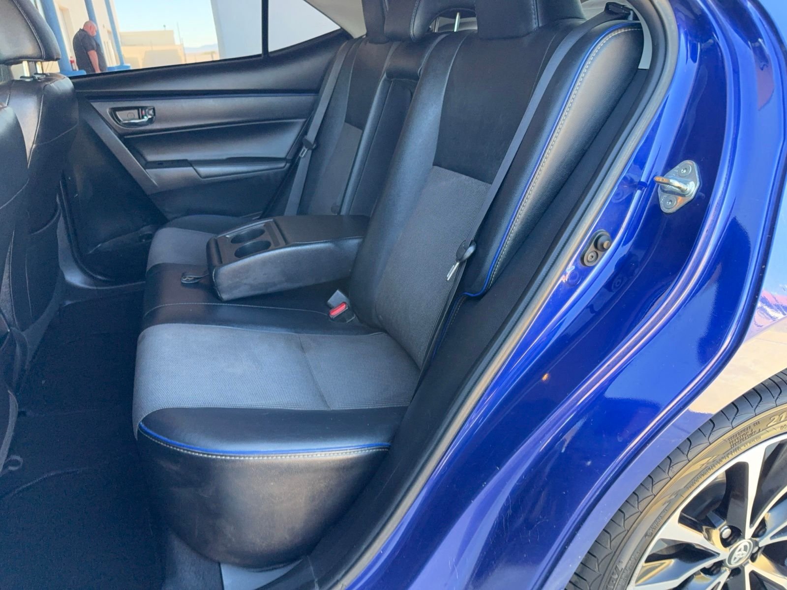 Used 2018 Blue Toyota SE image 33