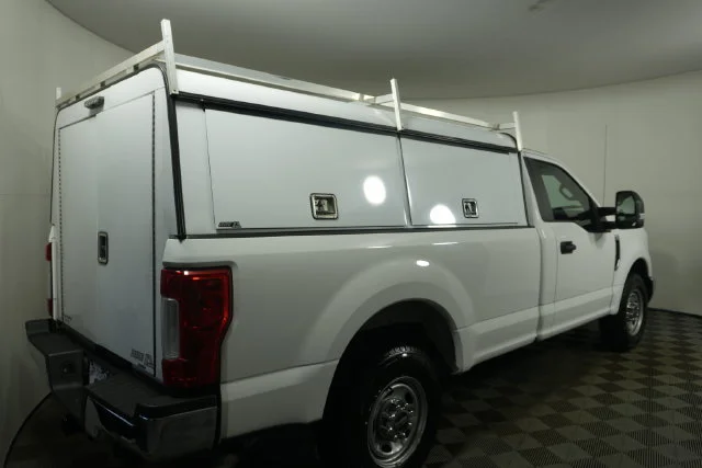 Used 2019 Oxford White Ford XL image 3