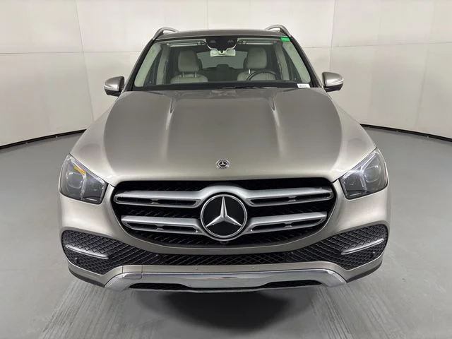 Used 2020 Silver Mercedes-Benz GLE 450 image 3