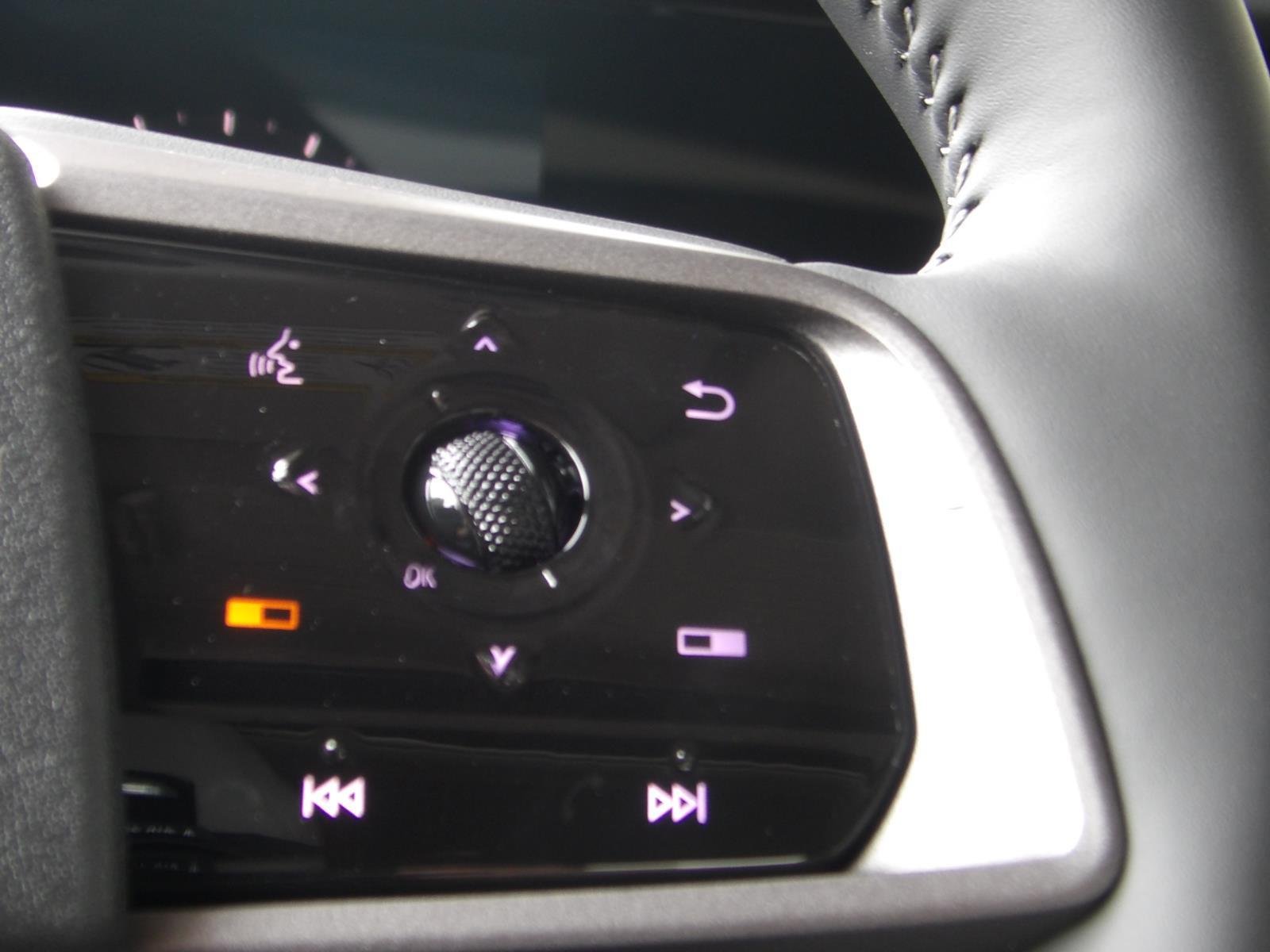 New 2026 Everest White Pearl TriCoat Nissan SL image 33