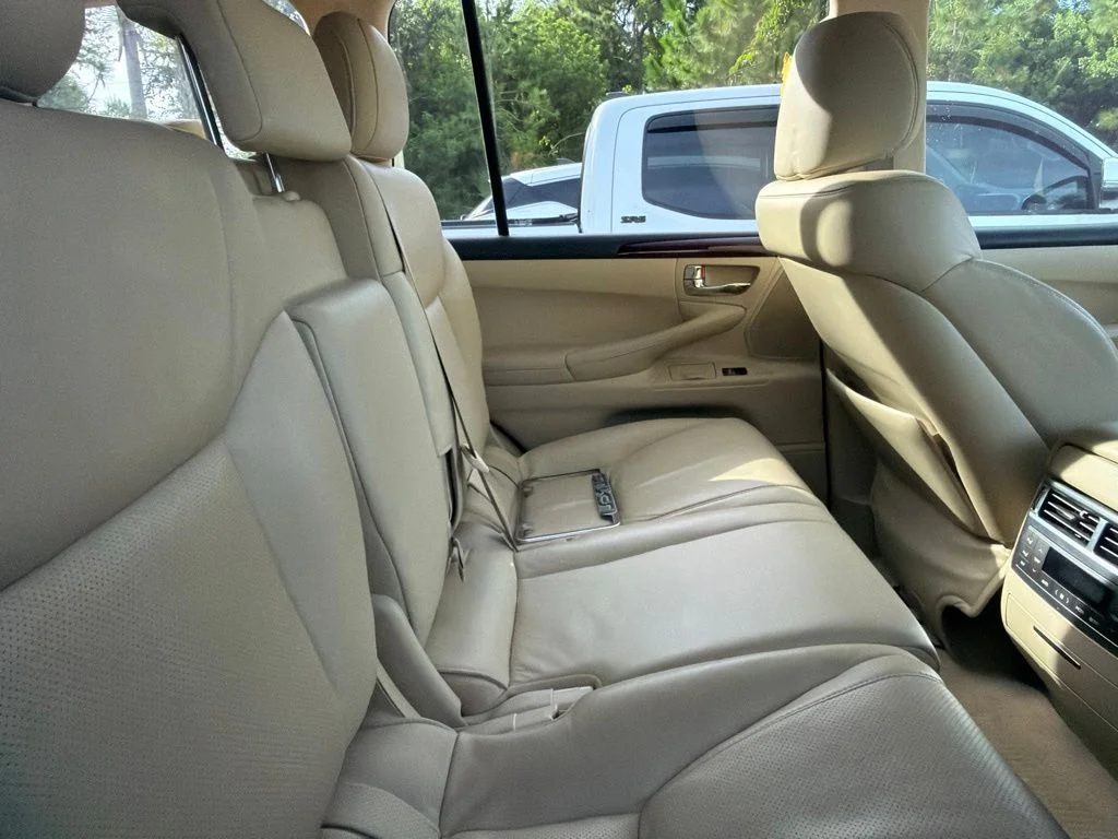Used 2011 Silver Lexus 570 image 9
