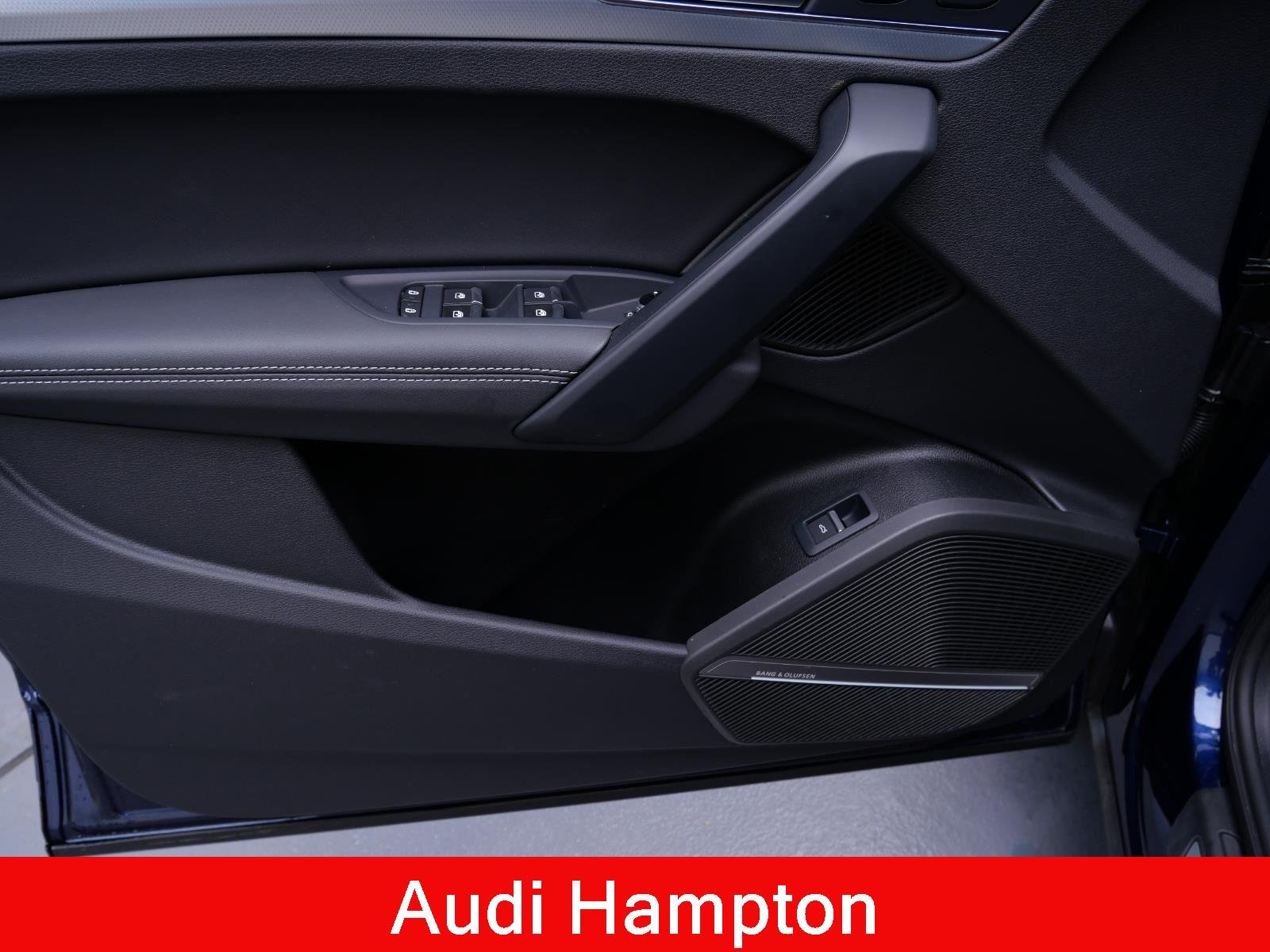 Used 2025 Navarra Blue Metallic Audi S line Premium Plus image 11