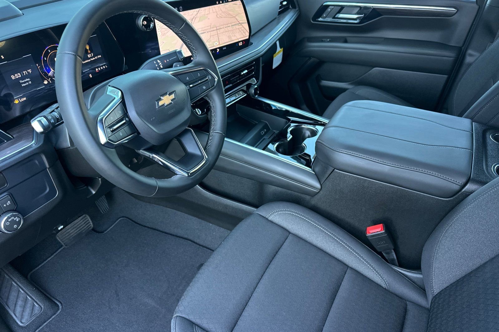 2026 Chevrolet Suburban LS - Photo 10