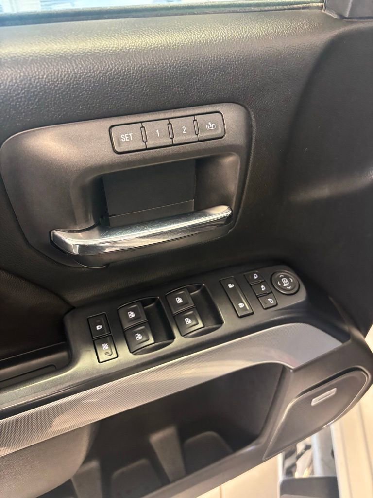 2018 Chevrolet Silverado 1500 LTZ - Photo 11