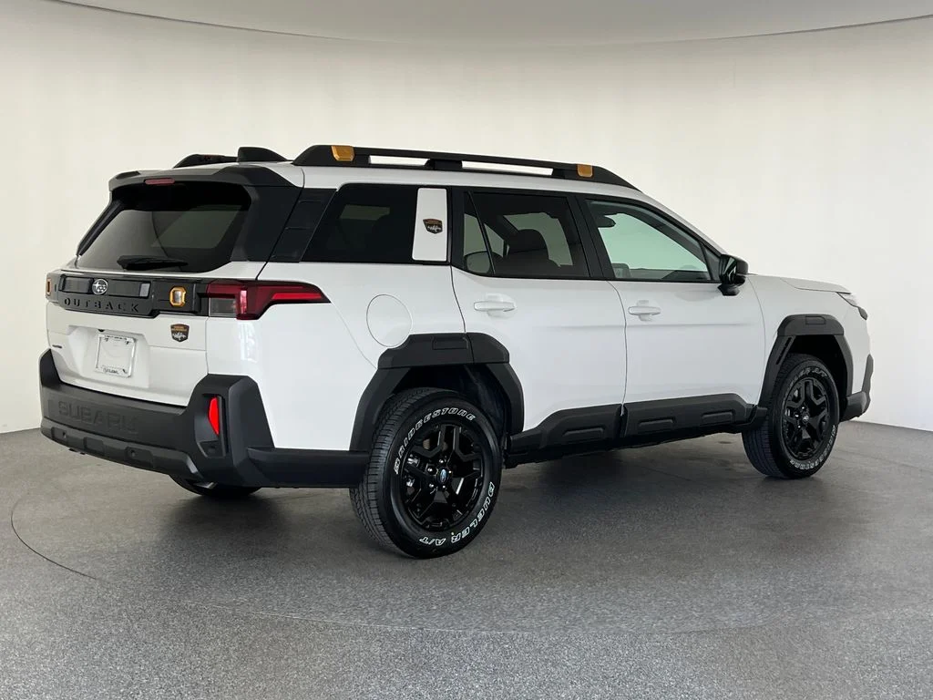 New 2026 CRYSTAL WHITE PEARL Subaru Wilderness image 4