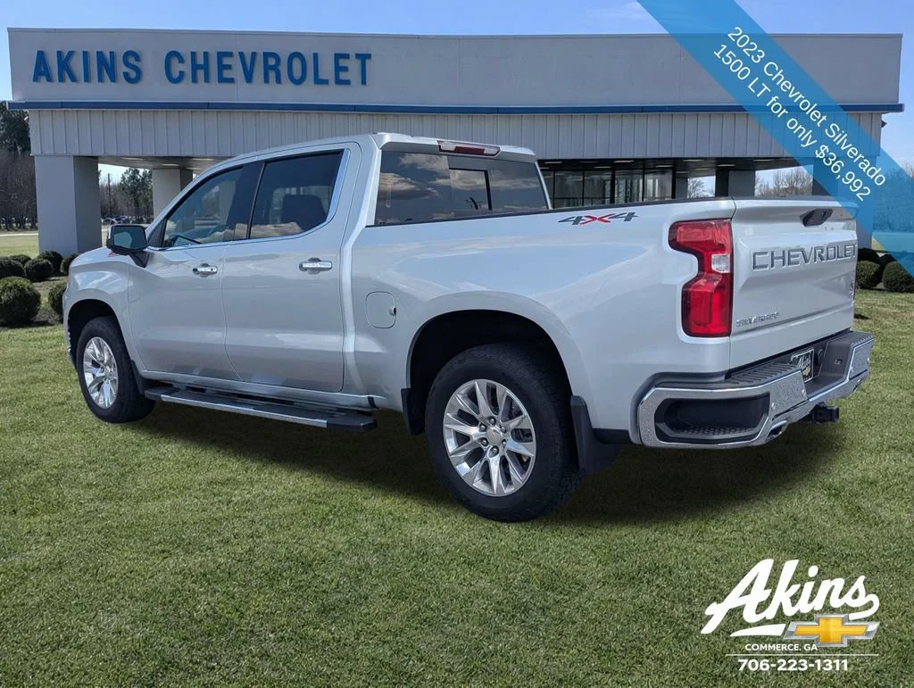 Used 2023 STERLING GRAY METALLIC Chevrolet LT image 6