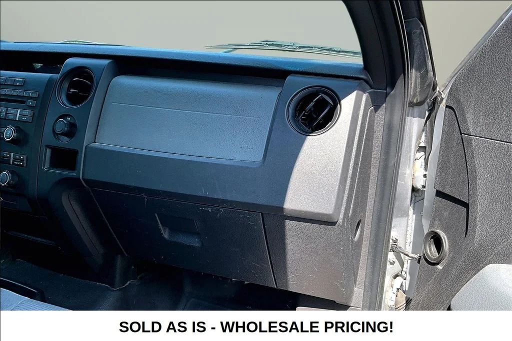 Used 2011 Silver Ford XL image 25