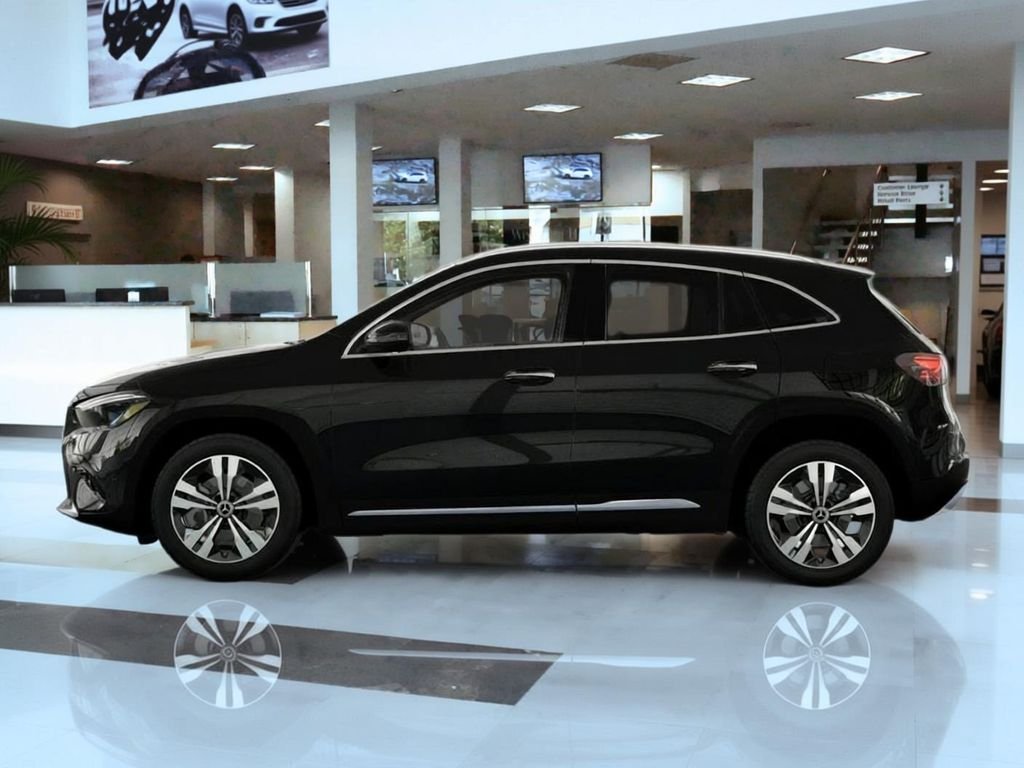 New 2026 Night Black Mercedes-Benz GLA 250 image 33