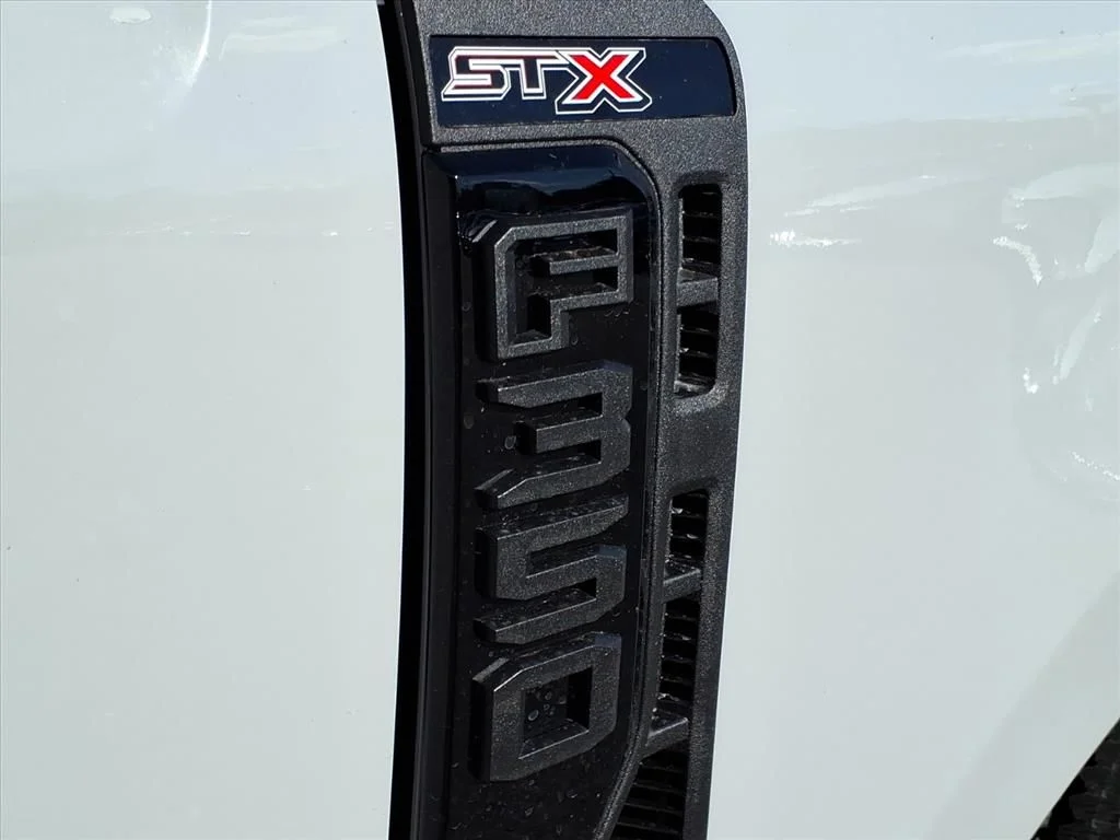 New 2026 Avalanche Ford XL image 8