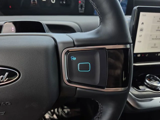 New 2026 Agate Black Metallic Ford Platinum® image 22