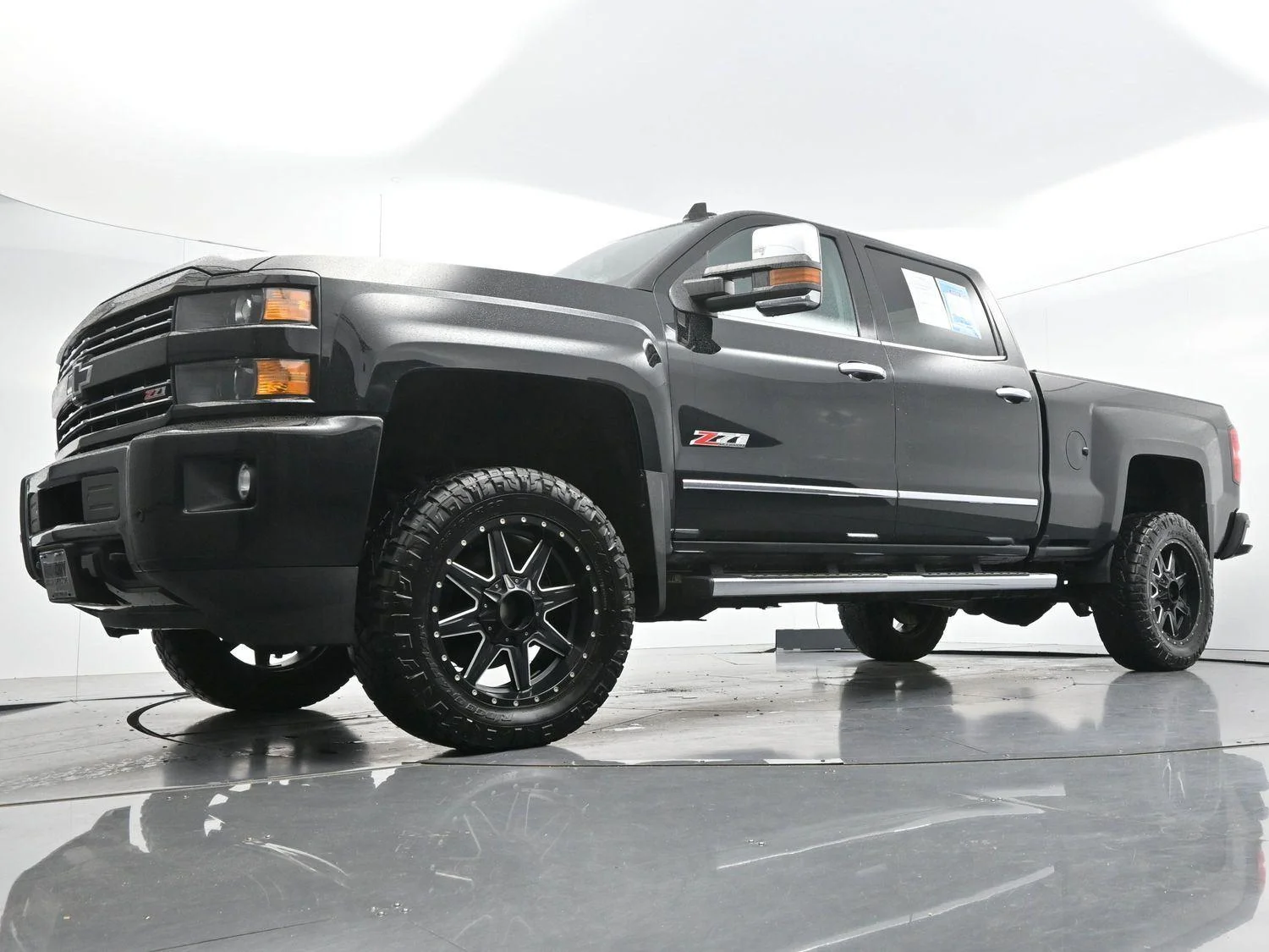 Used 2019 Black Chevrolet LTZ image 47