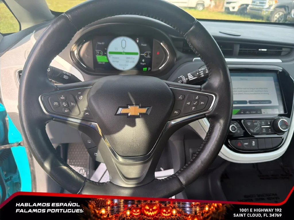 Used 2021 OASIS BLUE Chevrolet Premier image 17