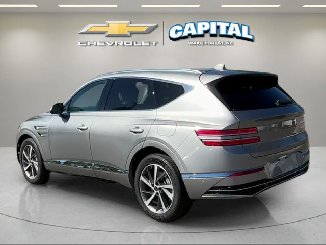 Used 2026 Silver Genesis 2.5T Advanced image 3