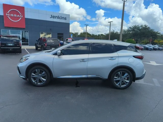 Used 2020 Silver Nissan Platinum image 11
