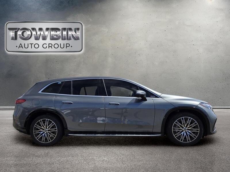 Used 2025 Selenite Gray Metallic MERCEDES-BENZ EQS 580 4MATIC® SUV image 3