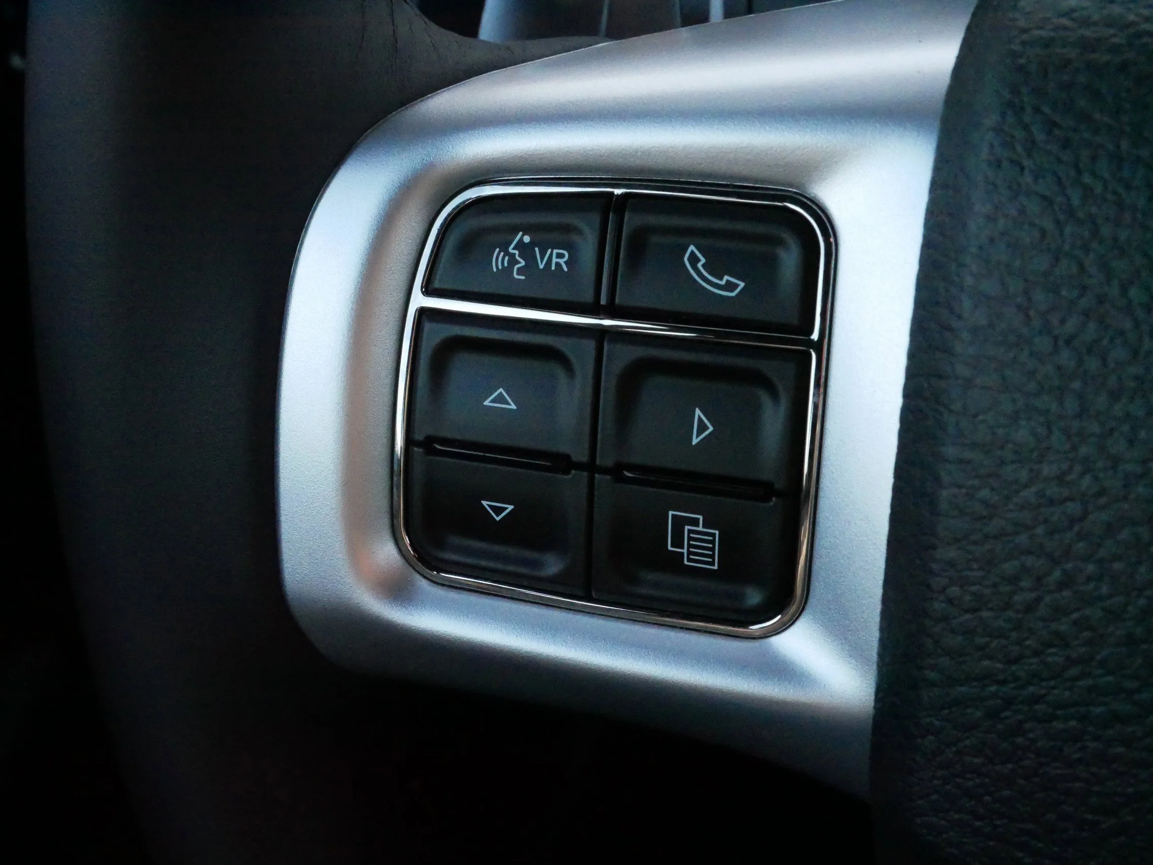 Used 2013 Bright White Dodge R/T image 26