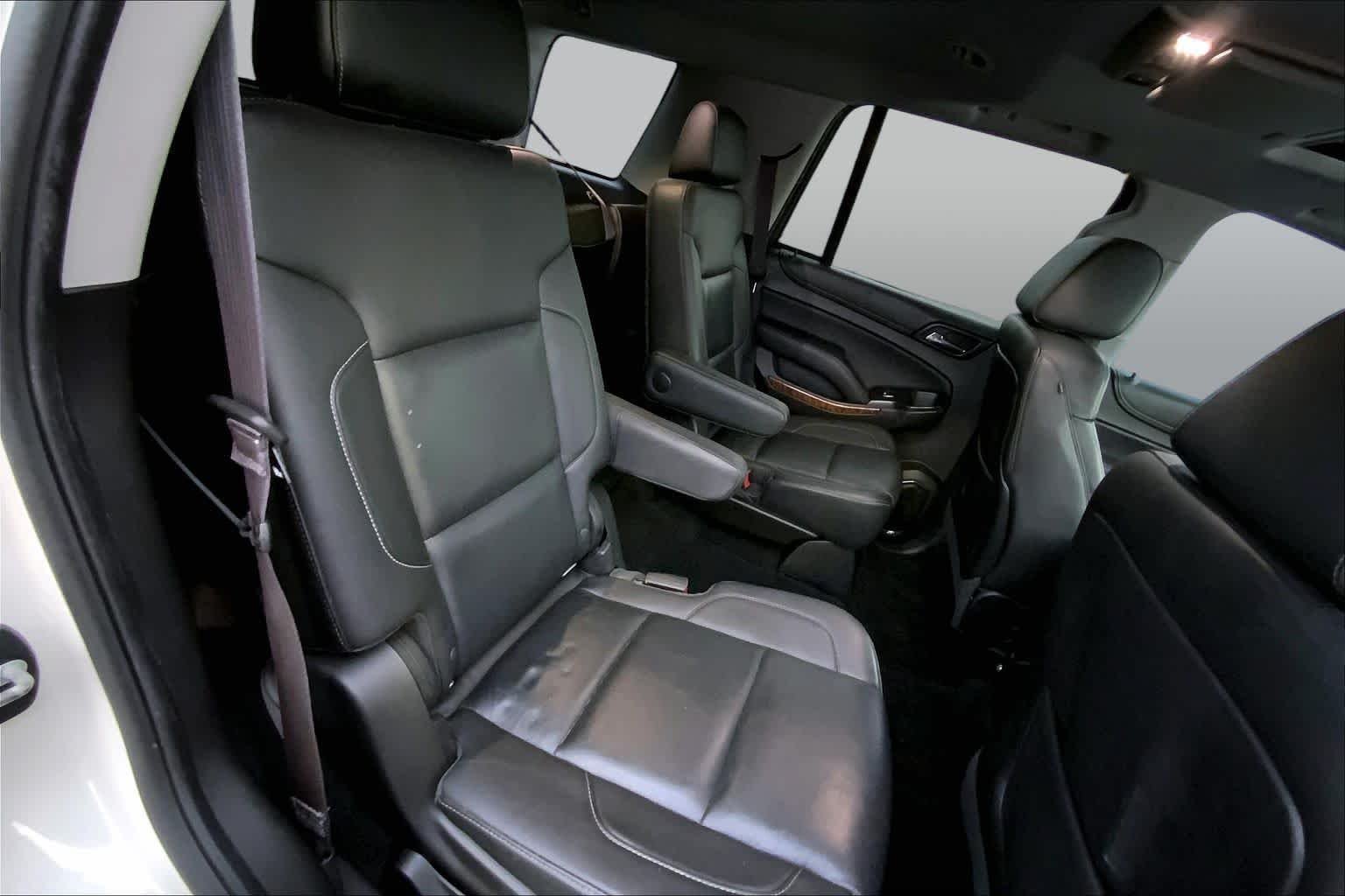 Used 2015 White Diamond Tricoat Chevrolet LTZ image 19