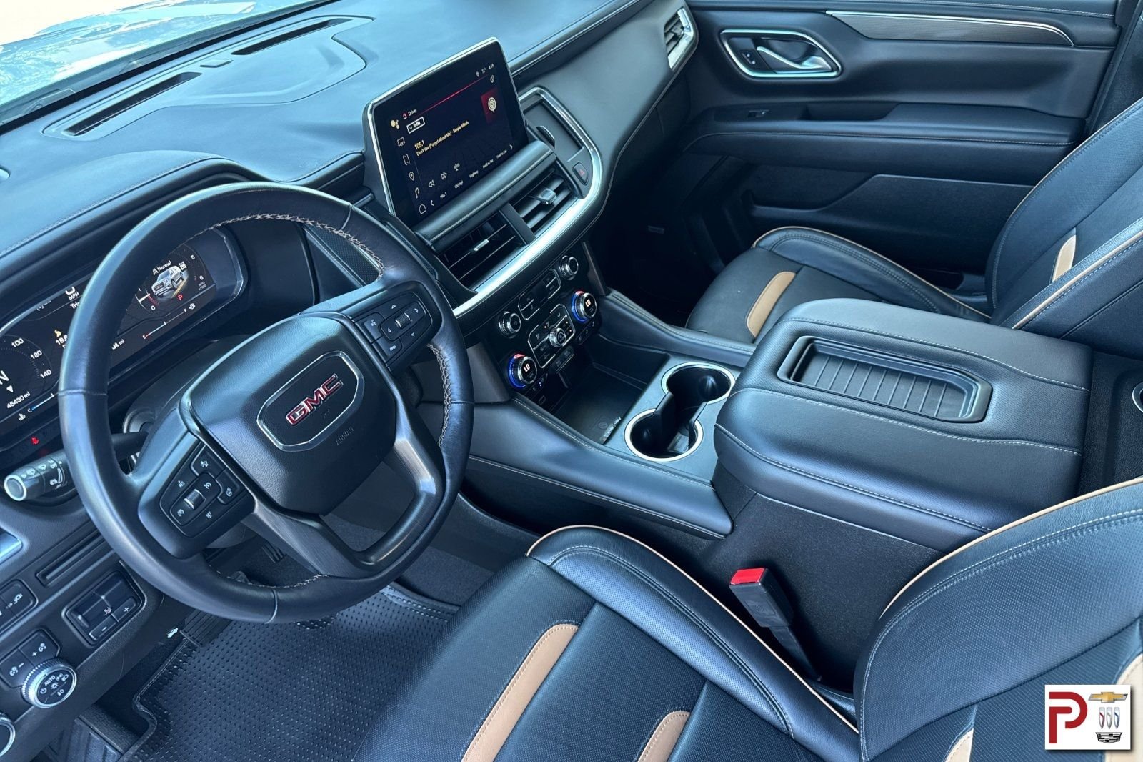 Used 2022 White GMC AT4 image 10