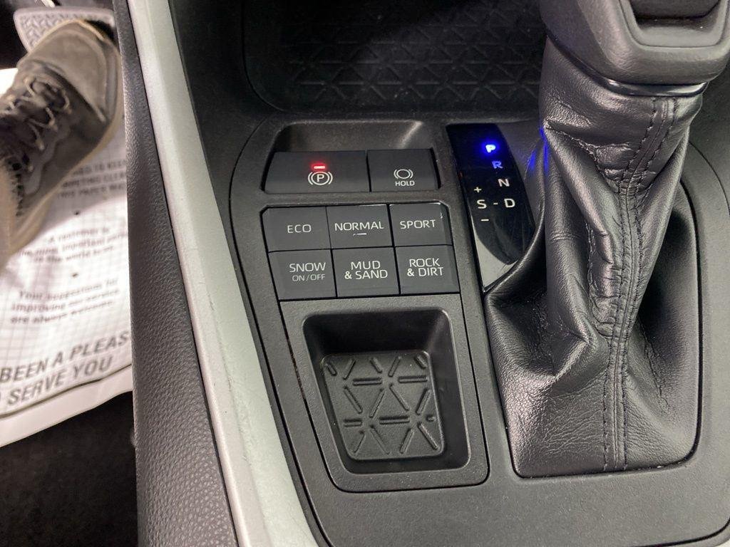 Used 2019 Magnetic Gray Metallic Toyota XLE image 25