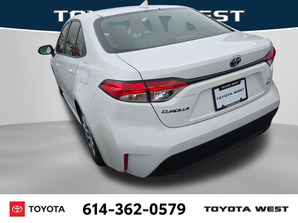 Used 2025 White Toyota LE image 4