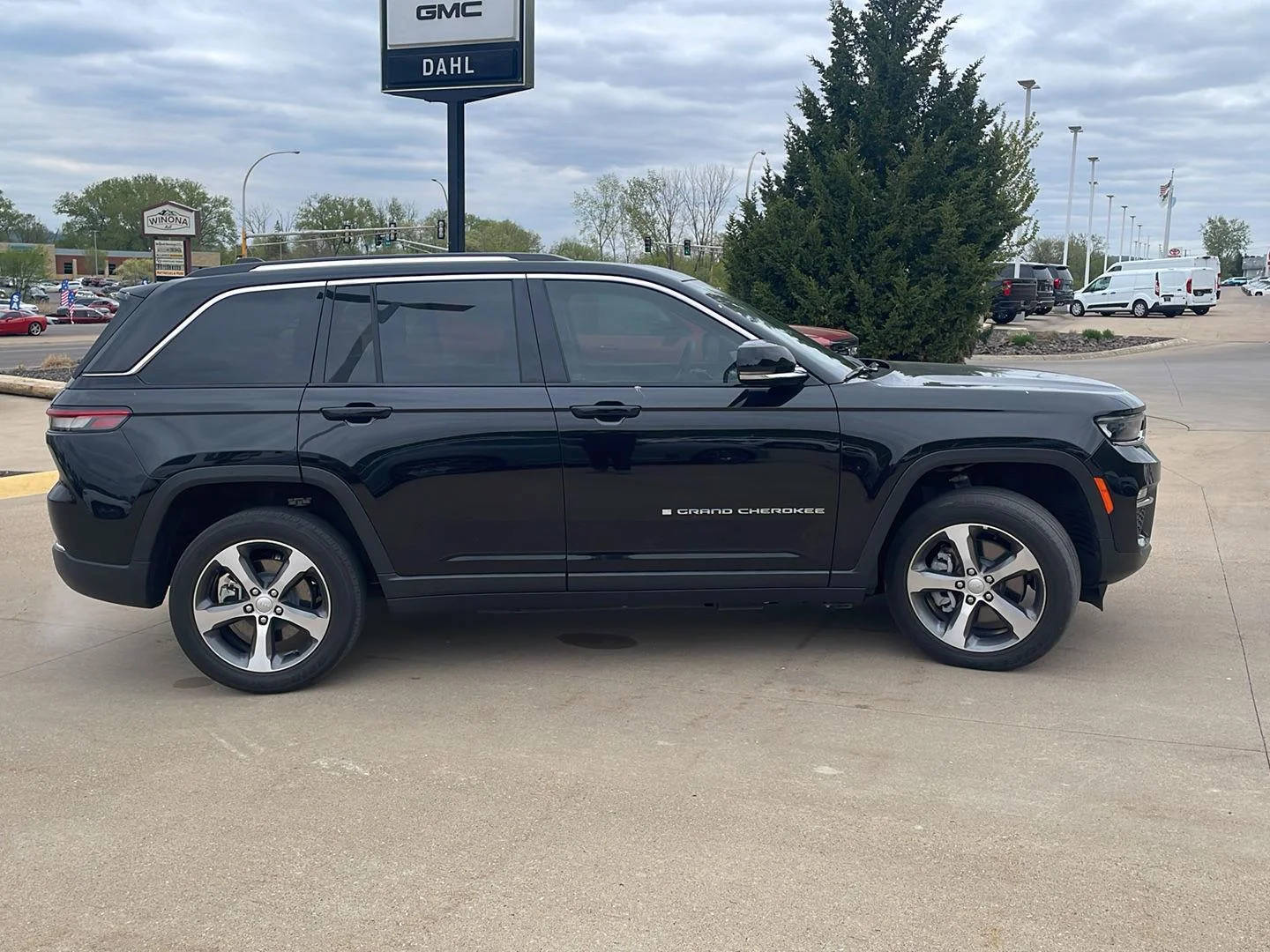 Used 2022 Jeep Grand Cherokee 4xe with VIN 1C4RJYB67N8747379 for sale in Winona, Minnesota