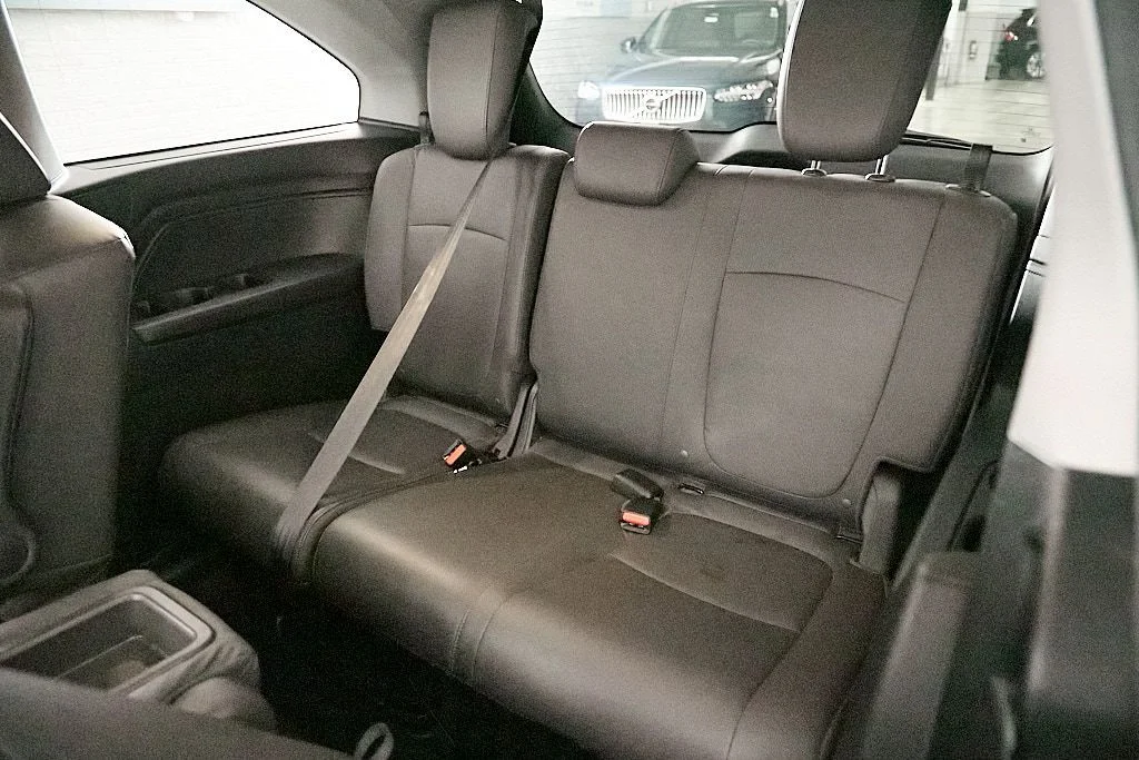 Used 2018 Gray Honda EX-L image 21