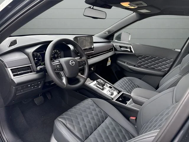 New 2026 Gray Nissan Platinum image 9