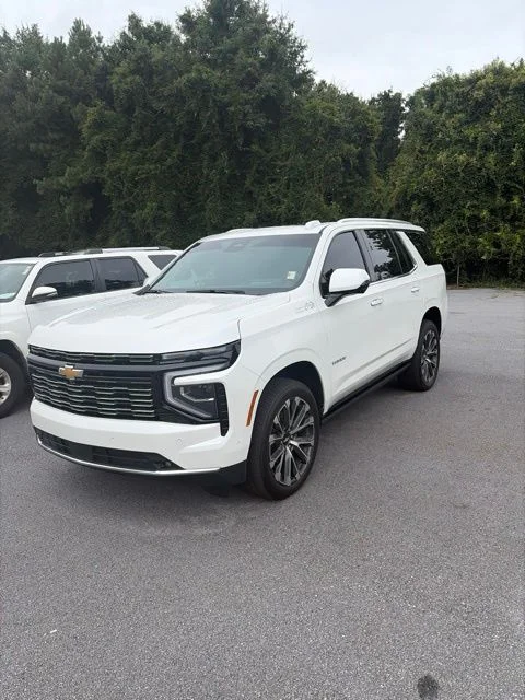 Used 2025 Beige Chevrolet High Country image 1