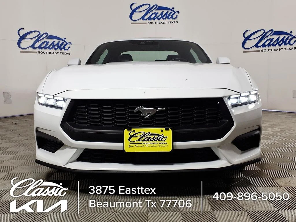 Used 2024 White Ford EcoBoost Premium image 3