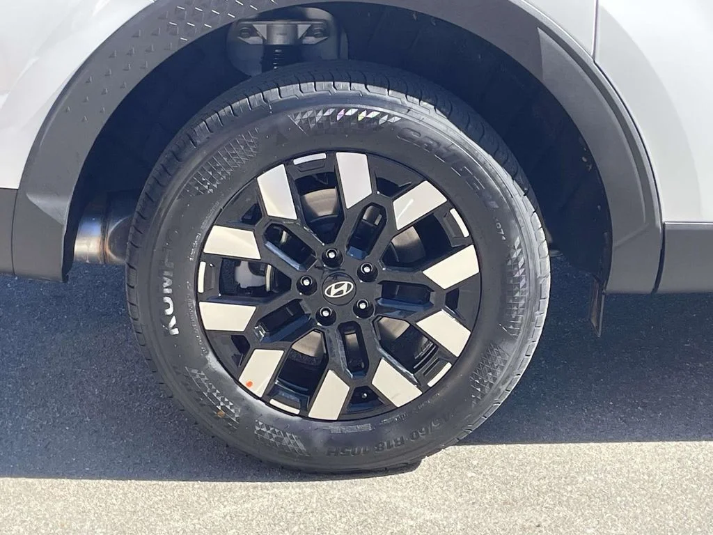 New 2026 White Hyundai SEL image 7
