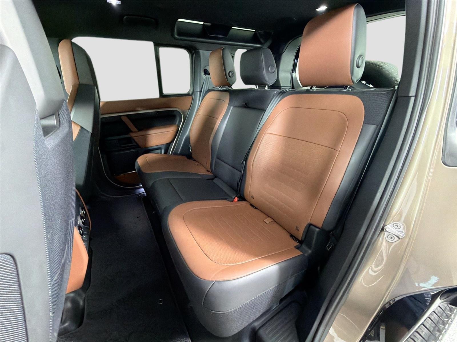 Certified Used 2025 Petra Copper Land Rover OCTA 635PS image 24