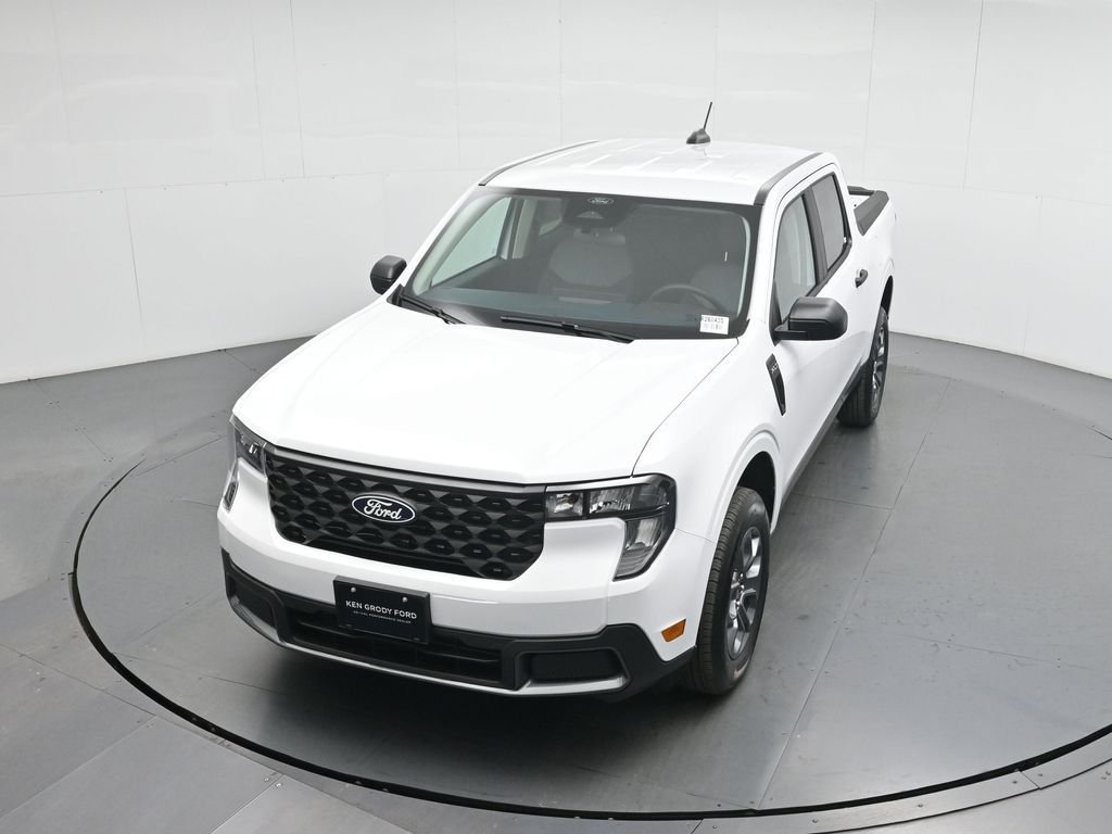 New 2026 Oxford White Ford XLT image 35
